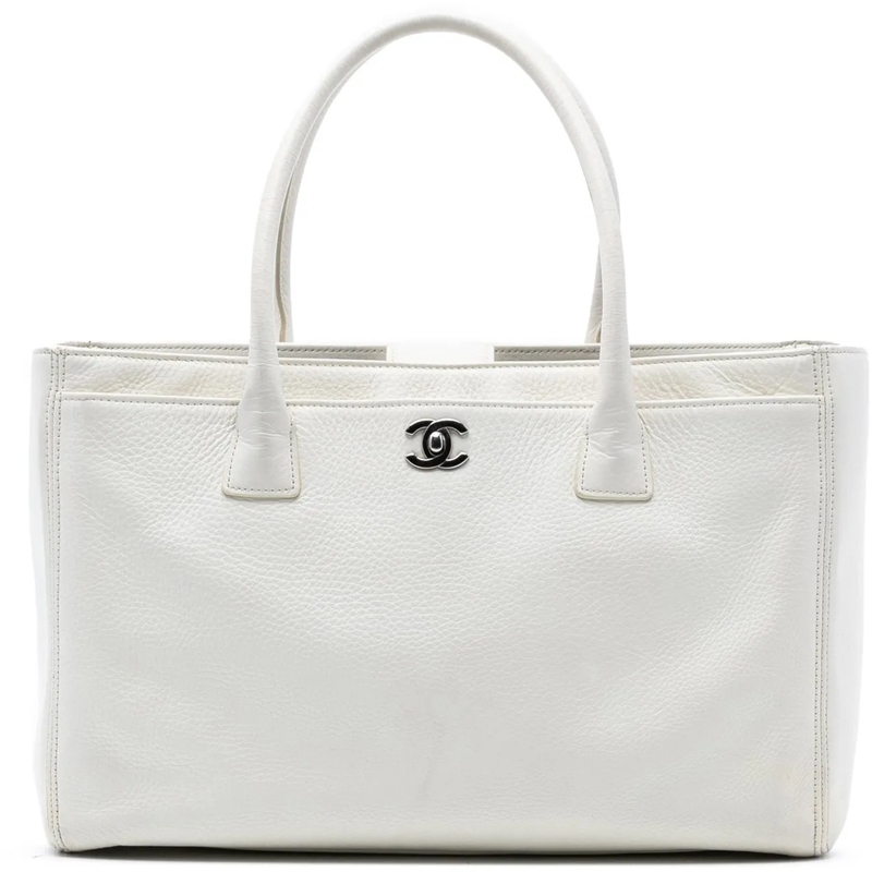 Chanel Schultertasche Medium Caviar Executive Cerf Tote weiß