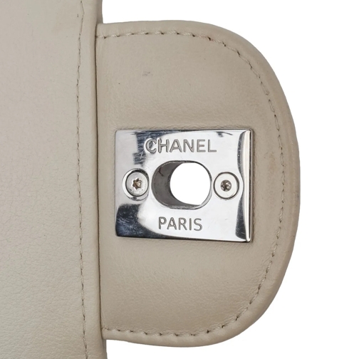Chanel Sac à bandoulière 2021-2024 Small Classic Chevron Lambskin Double Fl weiß (Image 11)