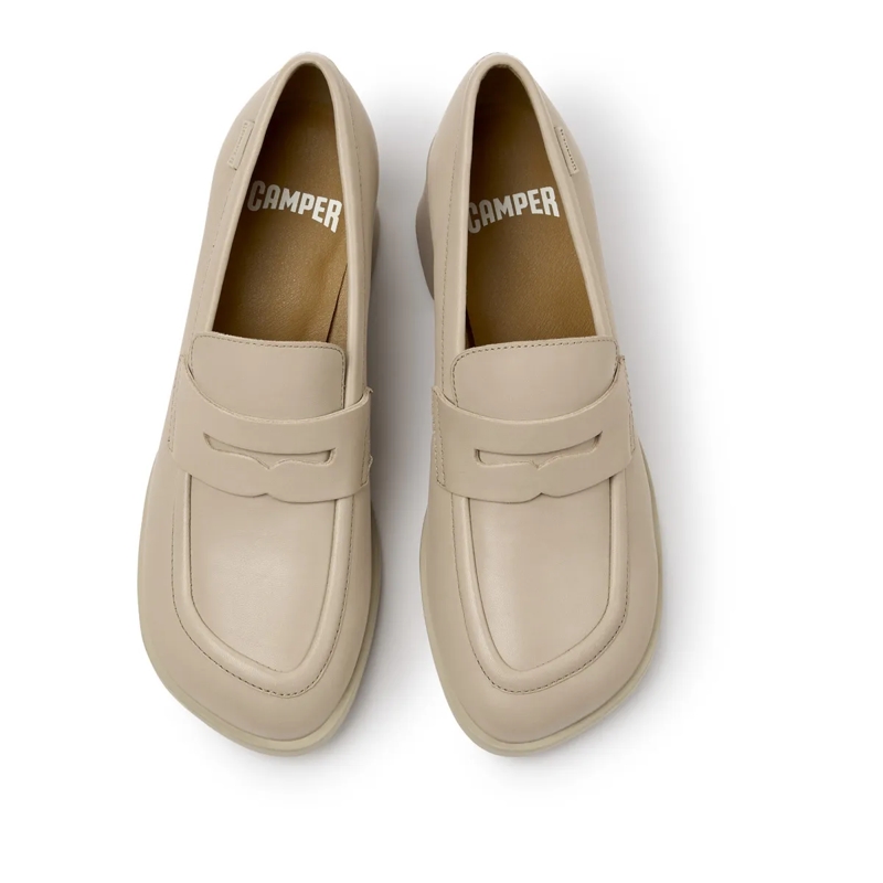 Camper Loafer Der neue feminine Absatzschuh für den Alltag ist i hellbeige(Image 5)