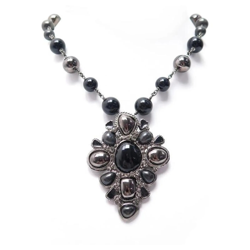 Chanel Mittellange Halskette NEUE CHANEL HALSKETTE 2008 HALSKETTENHÃ„NGER MIT S silber