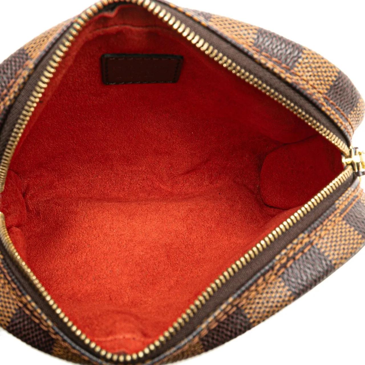 Louis Vuitton Hobo bags Damier Ebene Ipanema Pochette in bruin