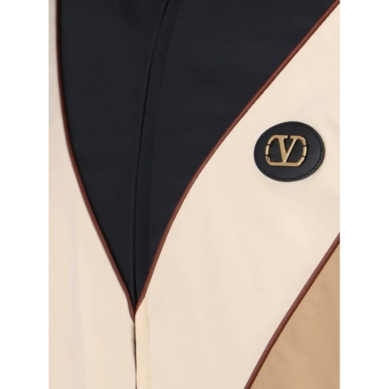 Valentino Garavani  Beige Jacket With Structured Silhouette And Minima Neutrals(Image 8)
