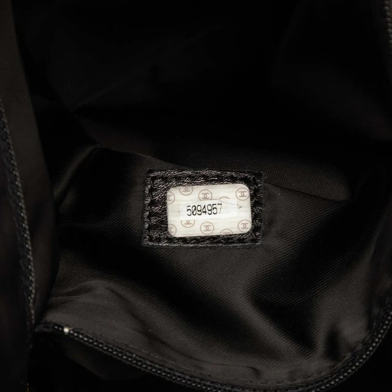 Thumbnail - Chanel Shopper - Caviar Logo Chain Tote - Gr. unisize - in Schwarz - für Damen