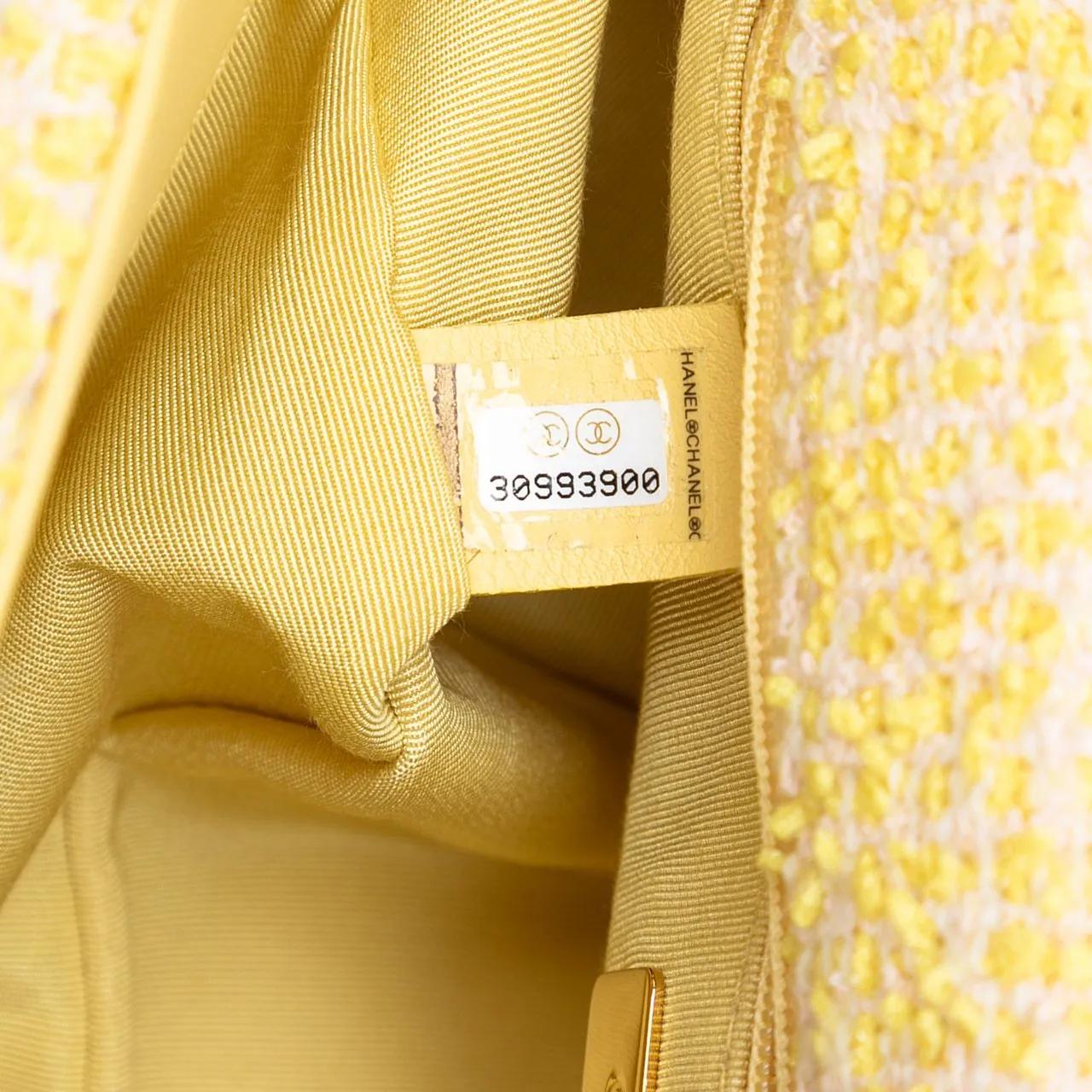 Thumbnail - Chanel Hobo Bags - Medium Tweed 19 Flap - Gr. unisize - in Gelb - für Damen