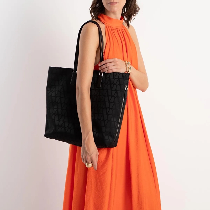 Valentino Garavani Sac à provisions Tiole Iconographe Tote Bag Black(Image 2)