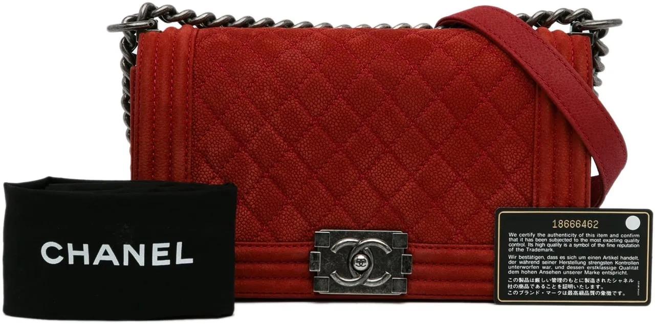 Chanel Hobo bags 2013-2014 Old Medium Quilted Caviar Boy Flap in rood