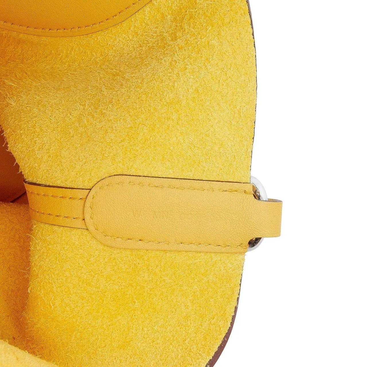 Thumbnail - Hermès Crossbody Bags - Clemence and Swift In The Loop 18 - Gr. unisize - in Gelb - für Damen