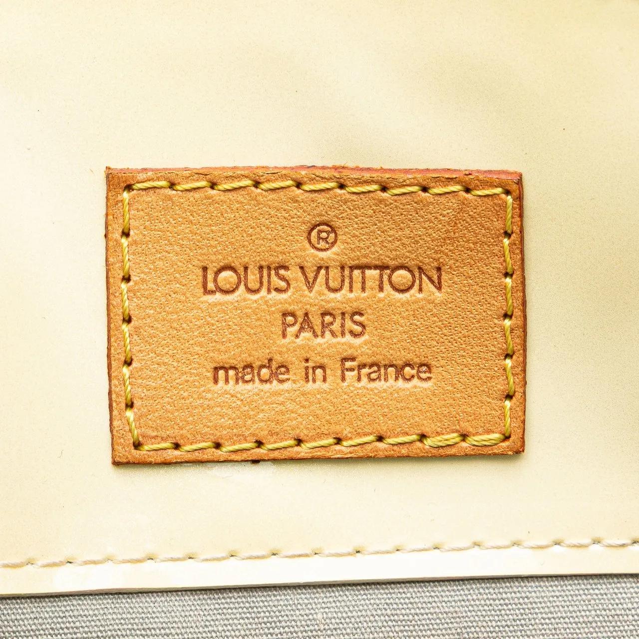 Thumbnail - Louis Vuitton Crossbody Bags - Monogram Vernis Reade PM - Gr. unisize - in Weiß - für Damen