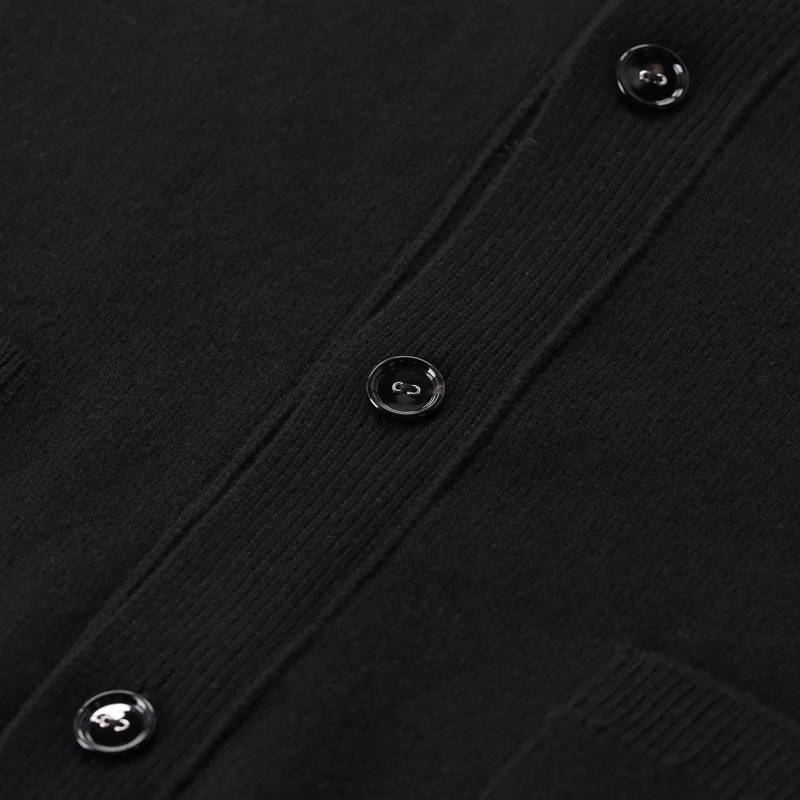 AMI Paris Strickjacke Strickjacke aus Merinowolle schwarz(Image 3)