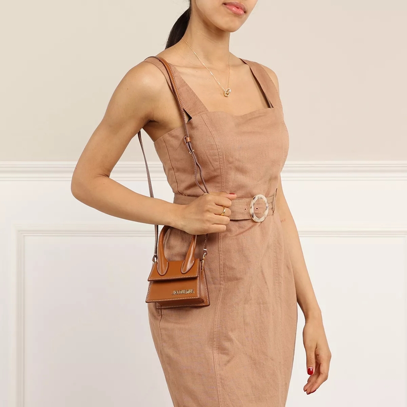 Jacquemus Micro sac Le Chiquito Top Handle Bag Leather Light Brown(Image 2)