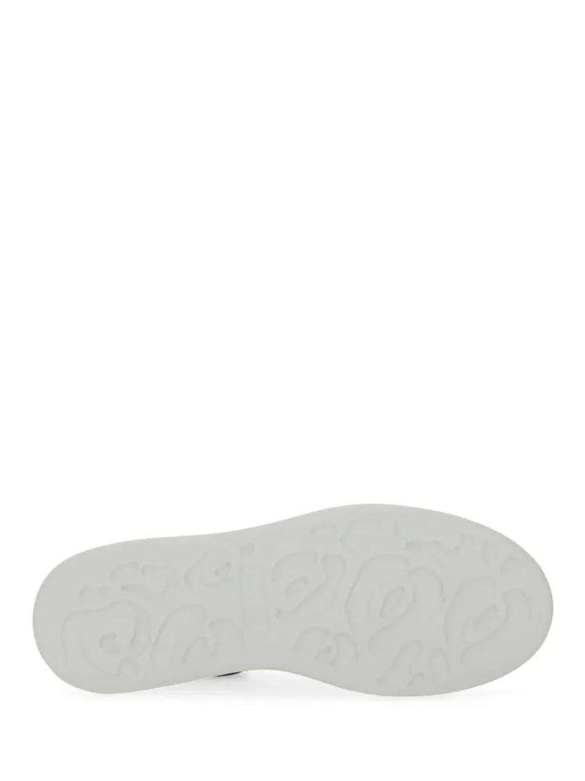 Thumbnail - Alexander McQueen Low-Top Sneaker - Calfskin Oversized Sneakers With Suede Accents - Gr. 36 (EU) - in Weiß - für Damen