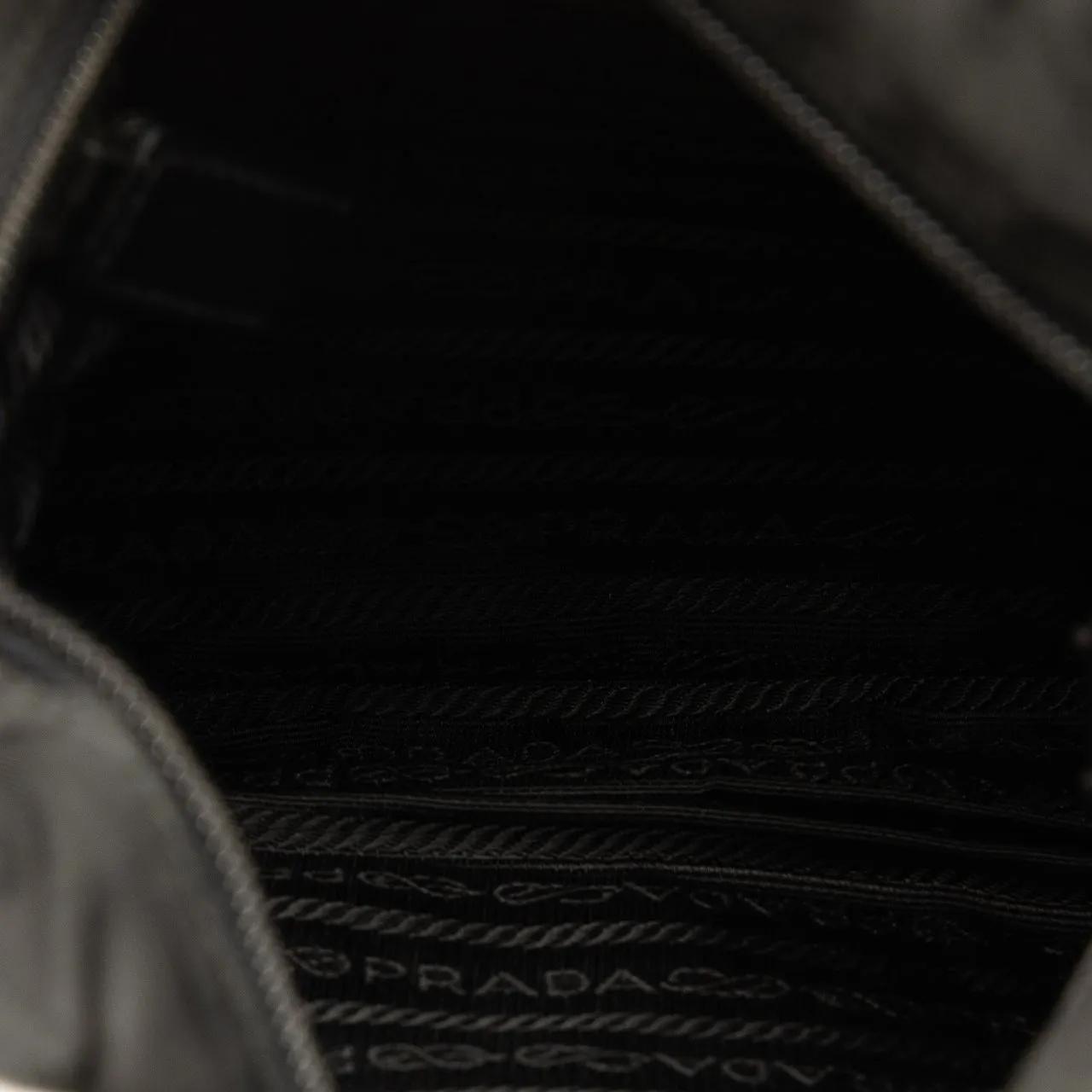 Thumbnail - Prada Hobo Bags - 2013-2023 Tessuto Buckle Messenger Bag - Gr. unisize - in Schwarz - für Damen