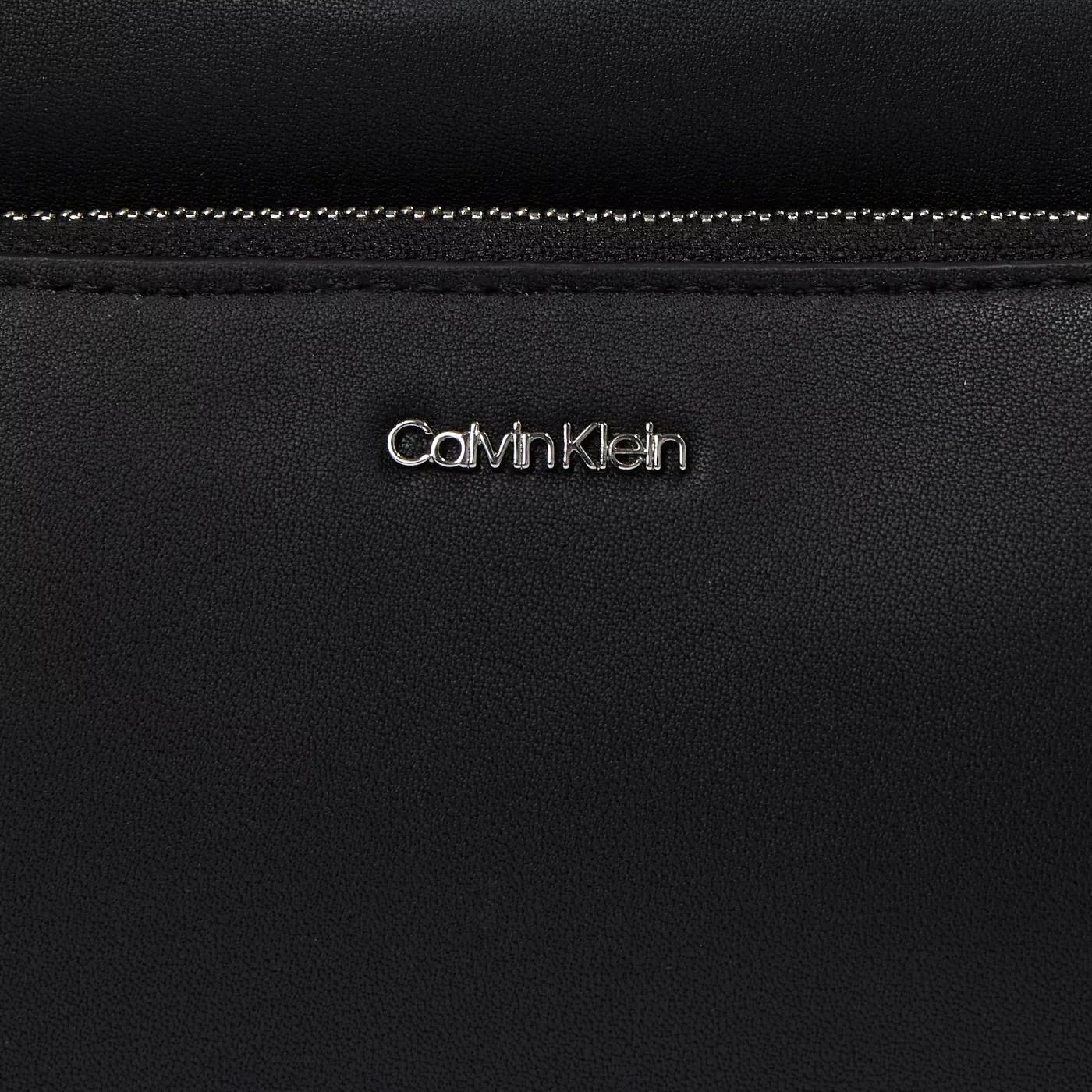 Calvin Klein Crossbody bags Must Schwarze Umhängetasche K60K61192 in zwart