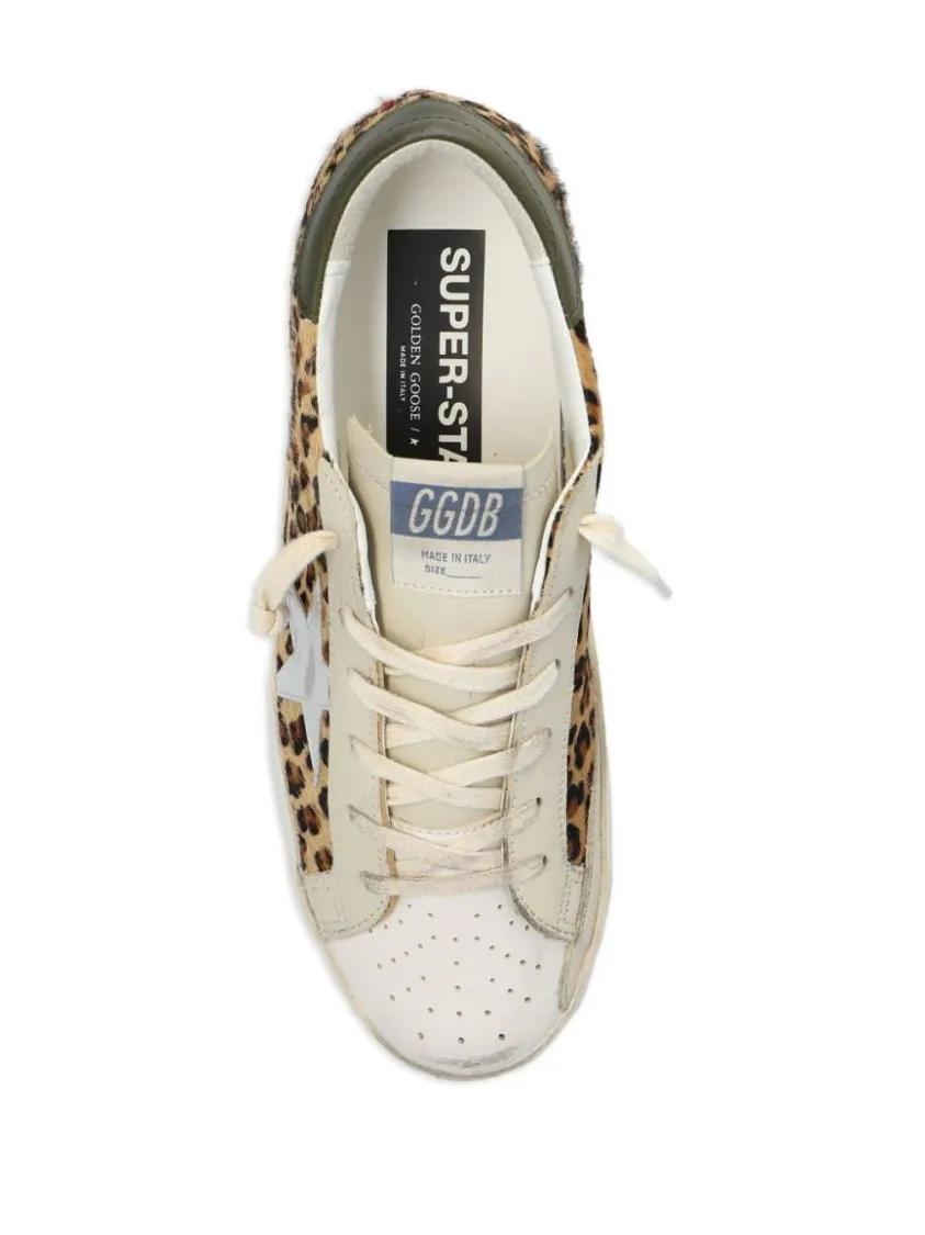 Golden Goose Low-Top Sneakers Super-Star Classic Sneakers in bruin