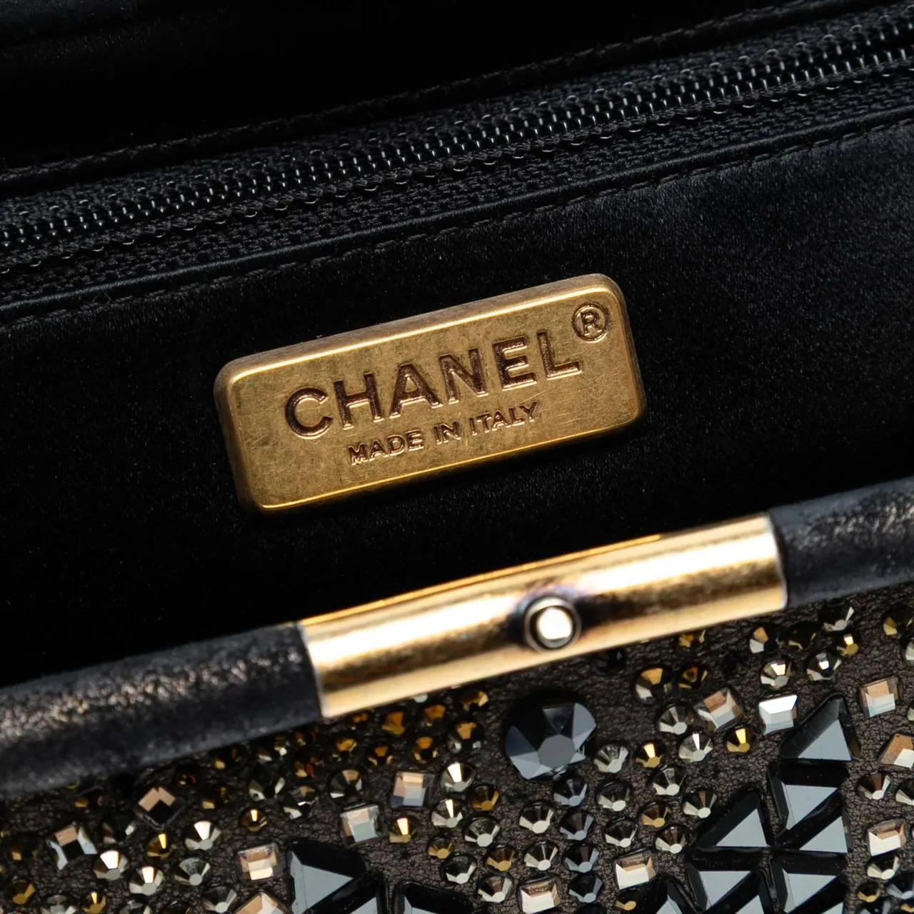Thumbnail - Chanel Hobo Bags - CC Glitter Lambskin Studded Frame Clutch on Chain - Gr. unisize - in Schwarz - für Damen