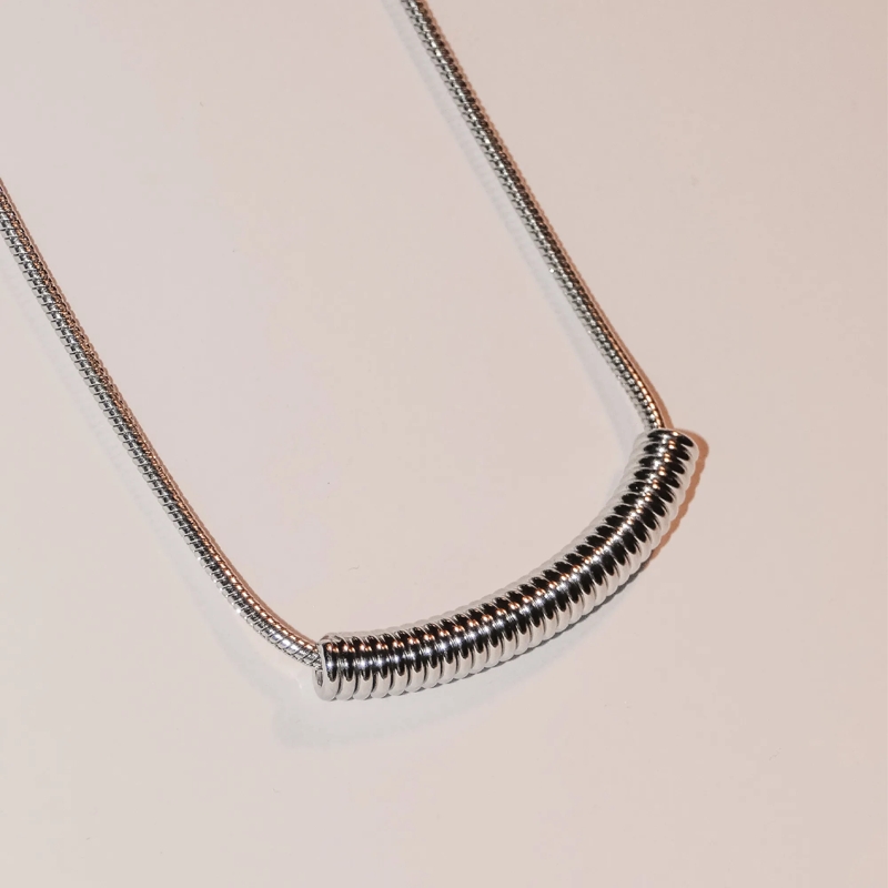 Liebeskind Berlin Mittellange Halskette Edelstahl Twist silber(Image 4)