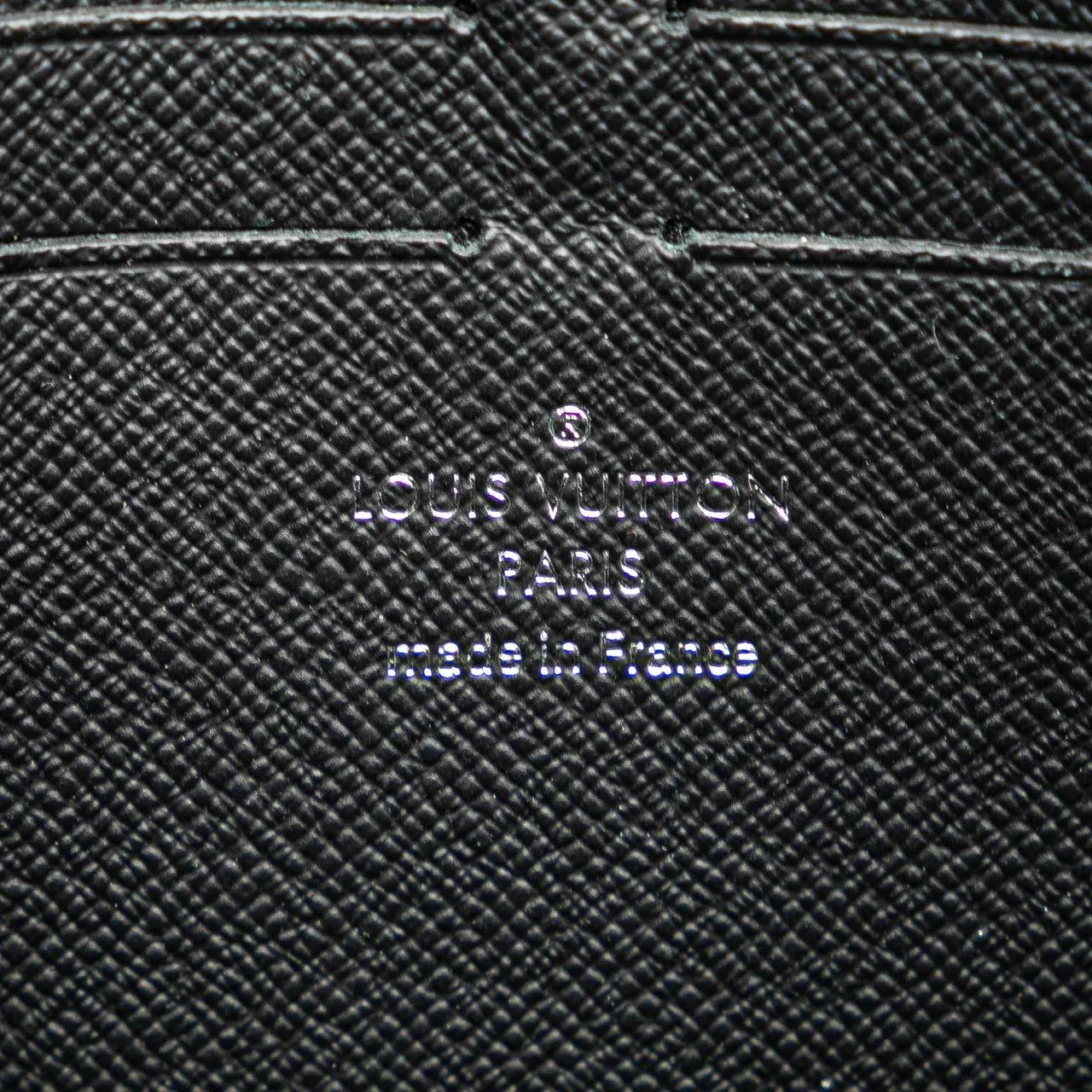 Thumbnail - Louis Vuitton Clutches - Monogram Eclipse Pochette Voyage MM - Gr. unisize - in Schwarz - für Damen