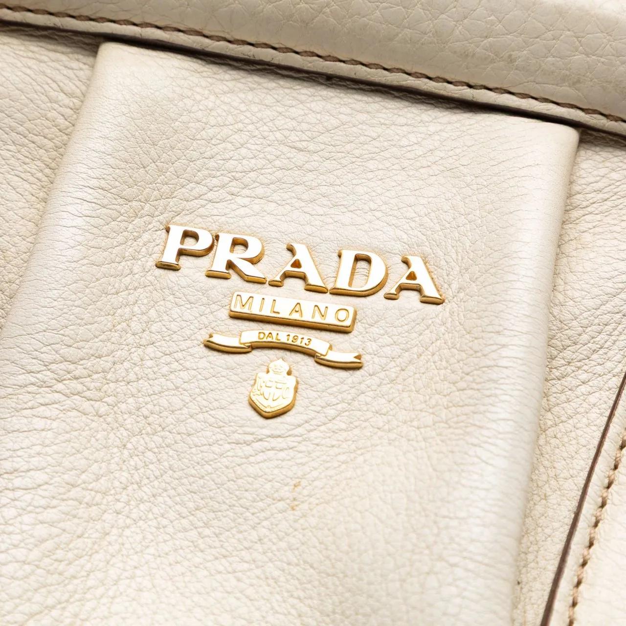 Thumbnail - Prada Shopper - Vitello Daino Frame Tote - Gr. unisize - in Weiß - für Damen