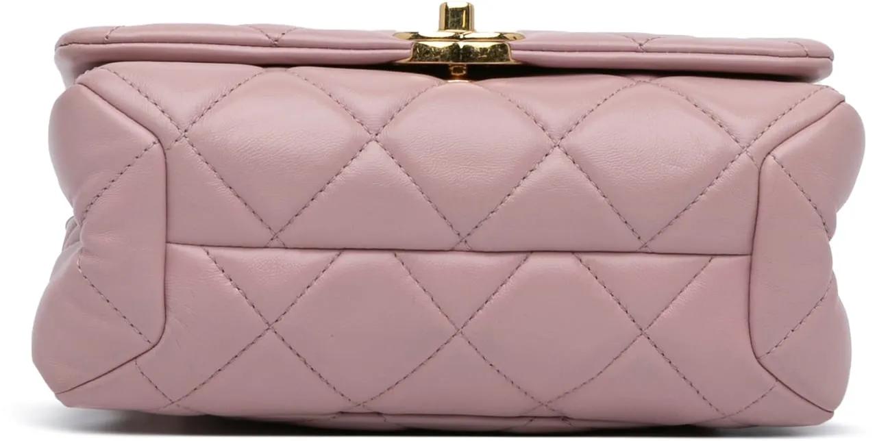 Chanel Totes & shoppers Small Quilted Lambskin Color Match Flap in poeder roze