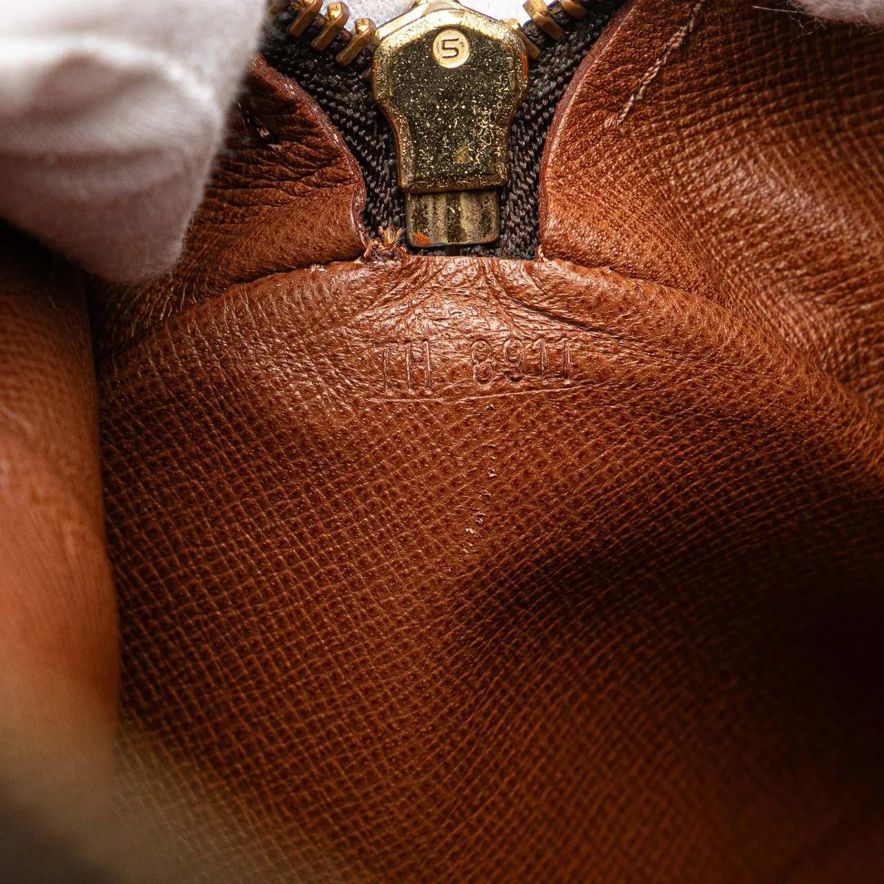 Thumbnail - Louis Vuitton Crossbody Bags - Monogram Papillon 30 - Gr. unisize - in Braun - für Damen