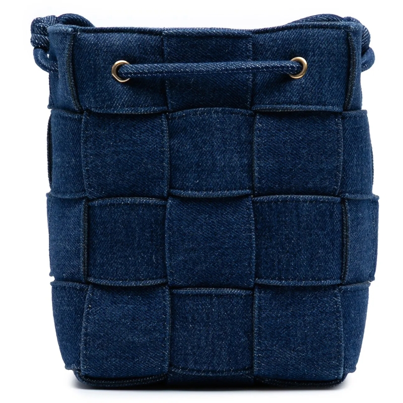 Bottega Veneta Sac à bandoulière Small Denim Maxi Intrecciato Cassette Bucket Bag blau