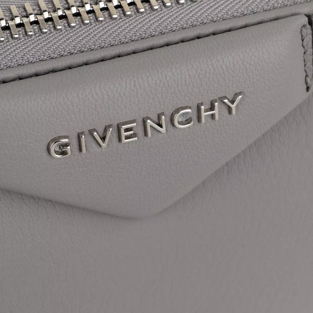 Givenchy Crossbody bags Nano Antigona Crossbody Bag Goatskin in grijs