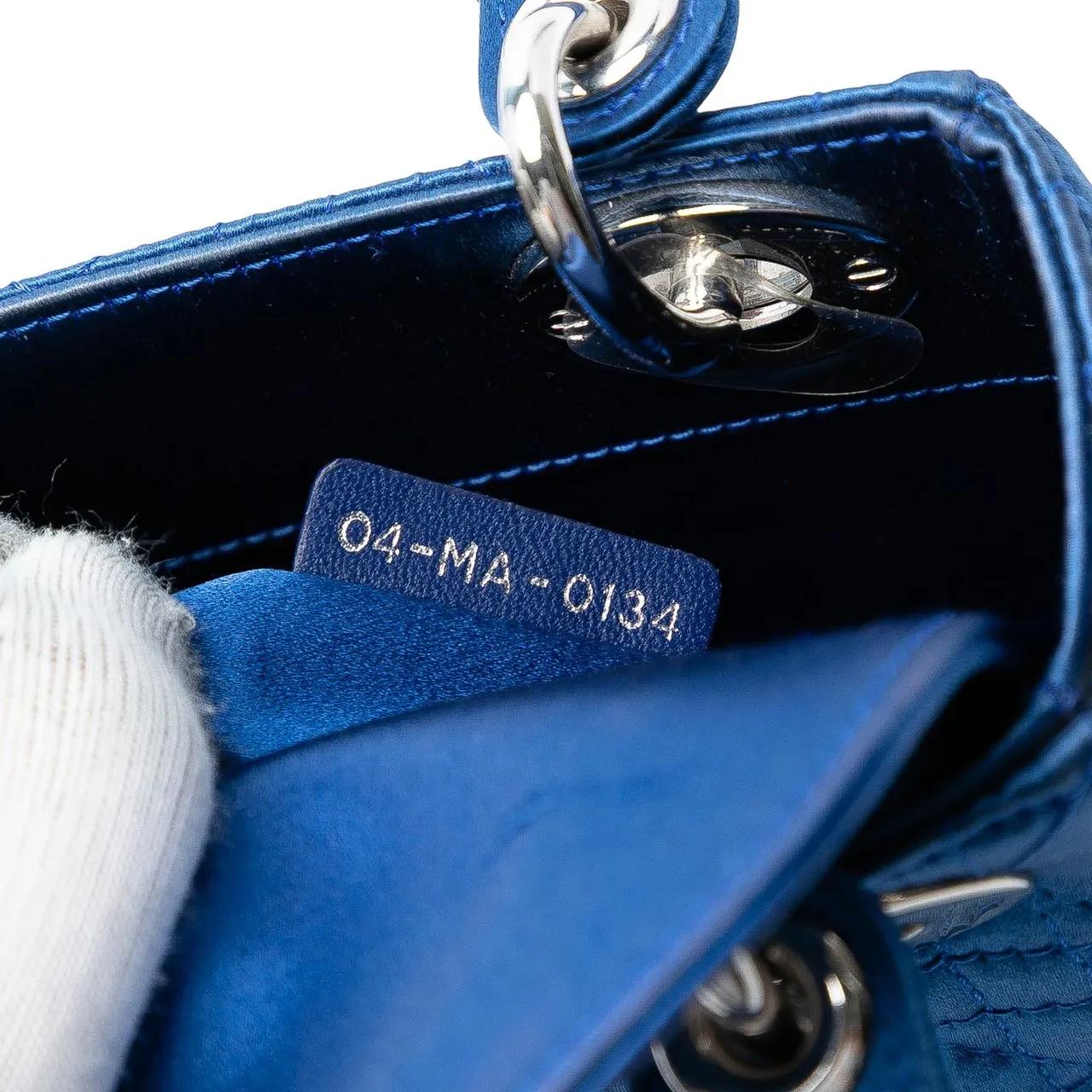 Thumbnail - Christian Dior Hobo Bags - Mini Satin Cannage Beaded Handle Lady Dior - Gr. unisize - in Blau - für Damen