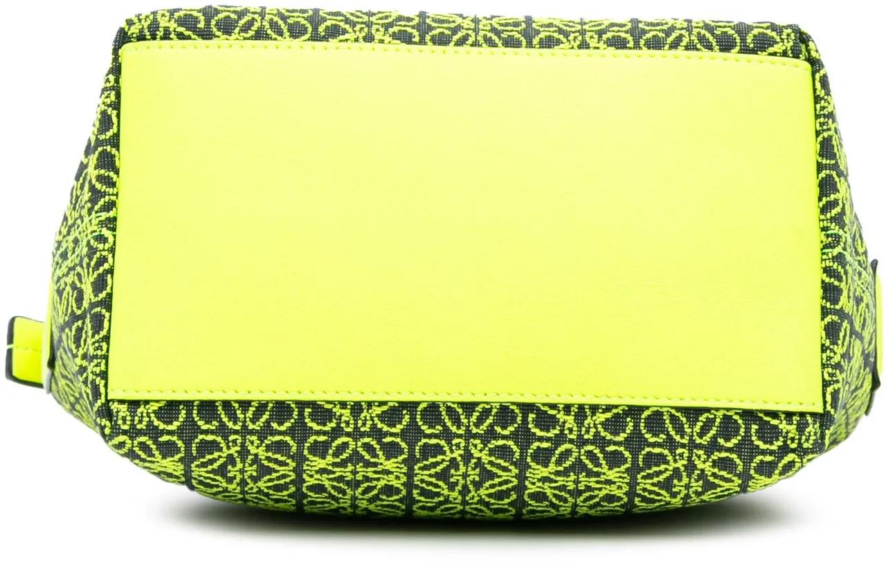 Thumbnail - Loewe Crossbody Bags - 2022 Small Anagram Canvas Cubi Bag - Gr. unisize - in Grün - für Damen