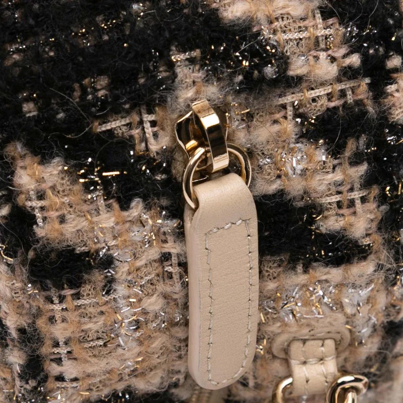 Thumbnail - Chanel Hobo Bags - CC Quilted Tweed and Shearling Round Clutch With C - Gr. unisize - in Braun - für Damen