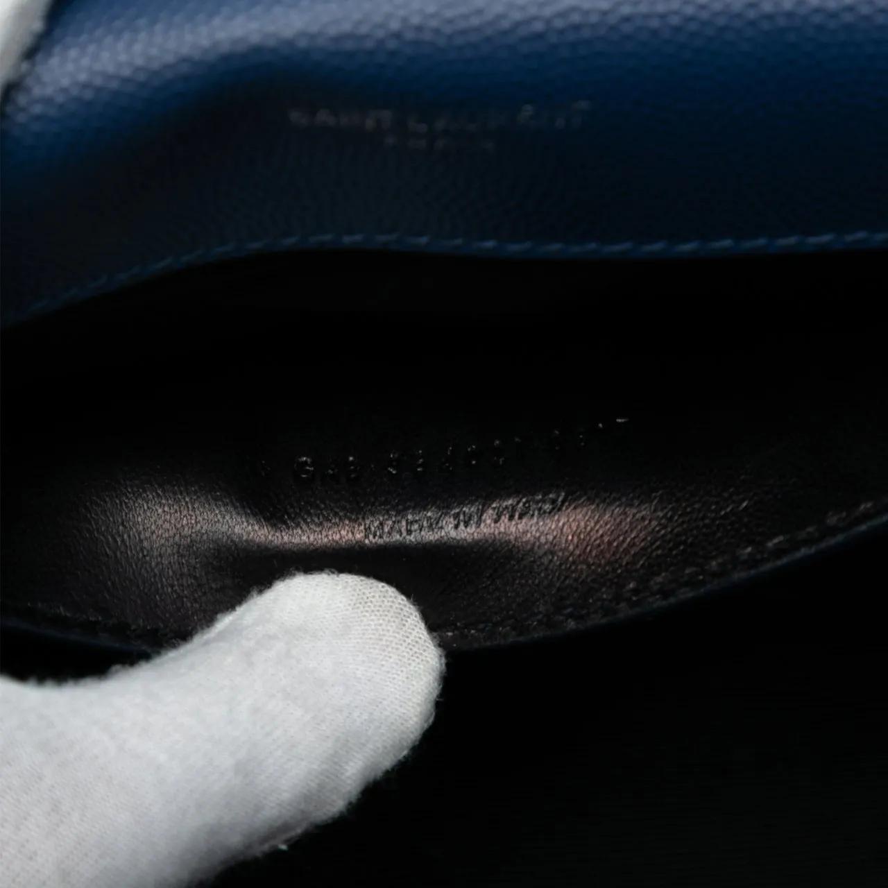 Thumbnail - Saint Laurent Hobo Bags - Medium Grain De Poudre Monogram Kate Crossbody - Gr. unisize - in Blau - für Damen