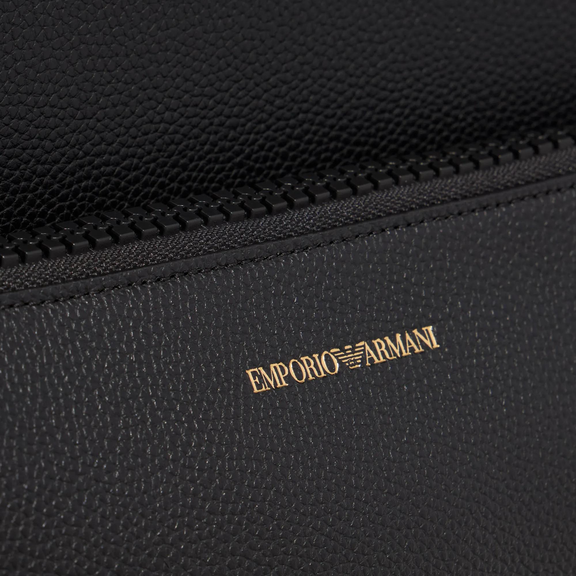 Emporio Armani Shoppers Shopping M Pelle Soft Shopping M Soft Leather in zwart
