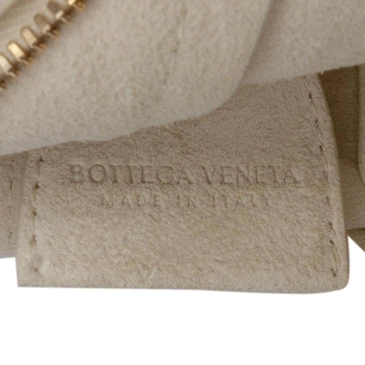Thumbnail - Bottega Veneta Hobo Bags - Baby Lambskin Intrecciato Solstice Shoulder Bag - Gr. unisize - in Weiß - für Damen