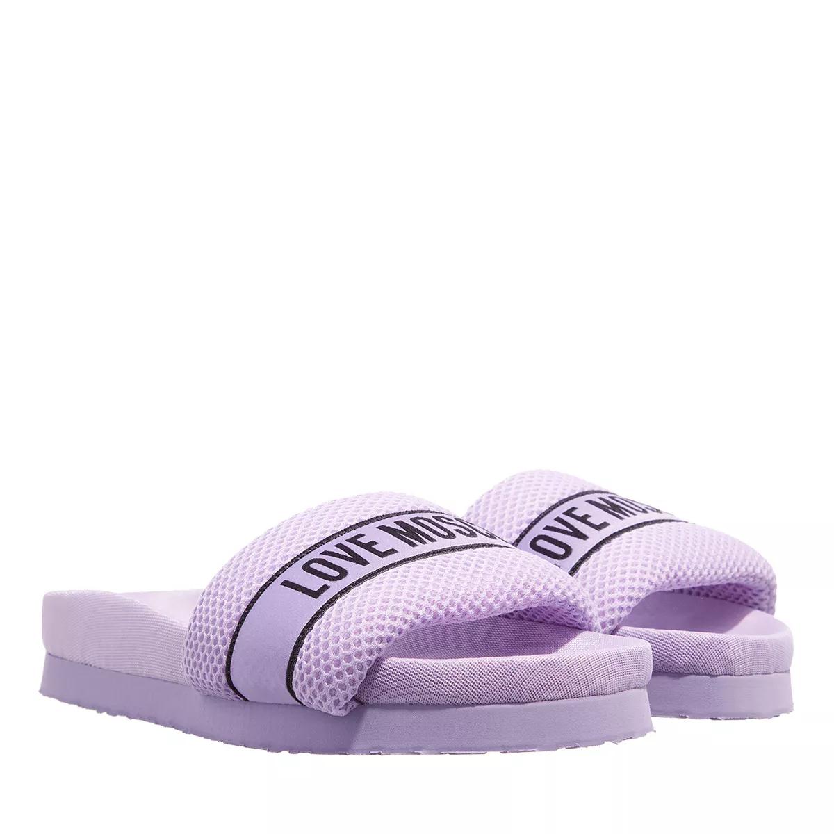 Love moschino store slippers