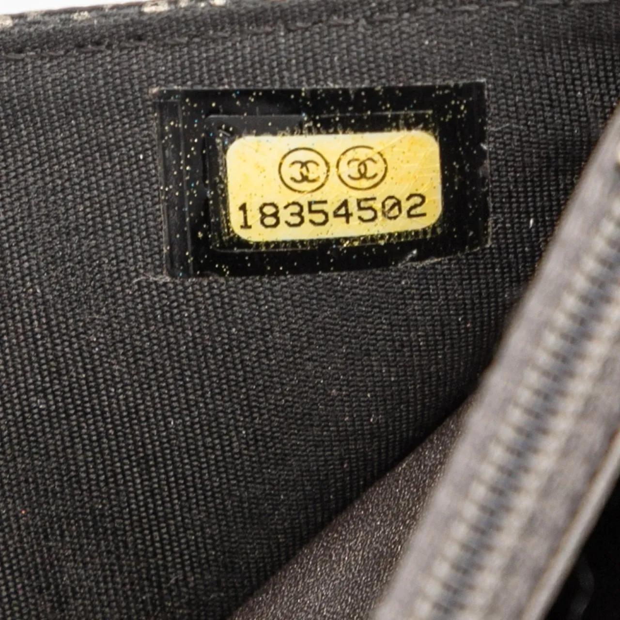 Thumbnail - Chanel Hobo Bags - CC Metallic Caviar Wallet on Chain - Gr. unisize - in Schwarz - für Damen