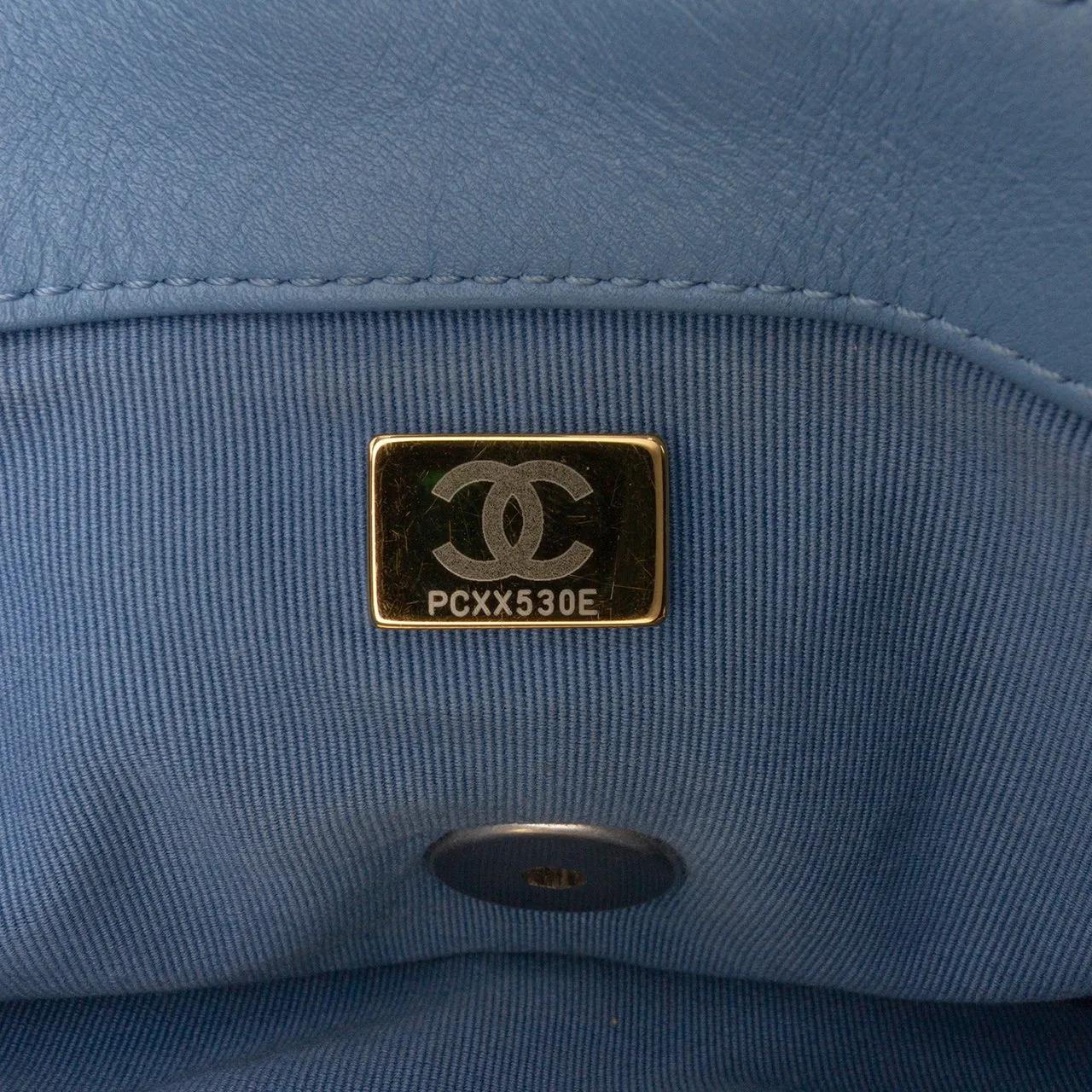 Thumbnail - Chanel Hobo Bags - Medium Double Stitched Denim 19 Flap - Gr. unisize - in Blau - für Damen
