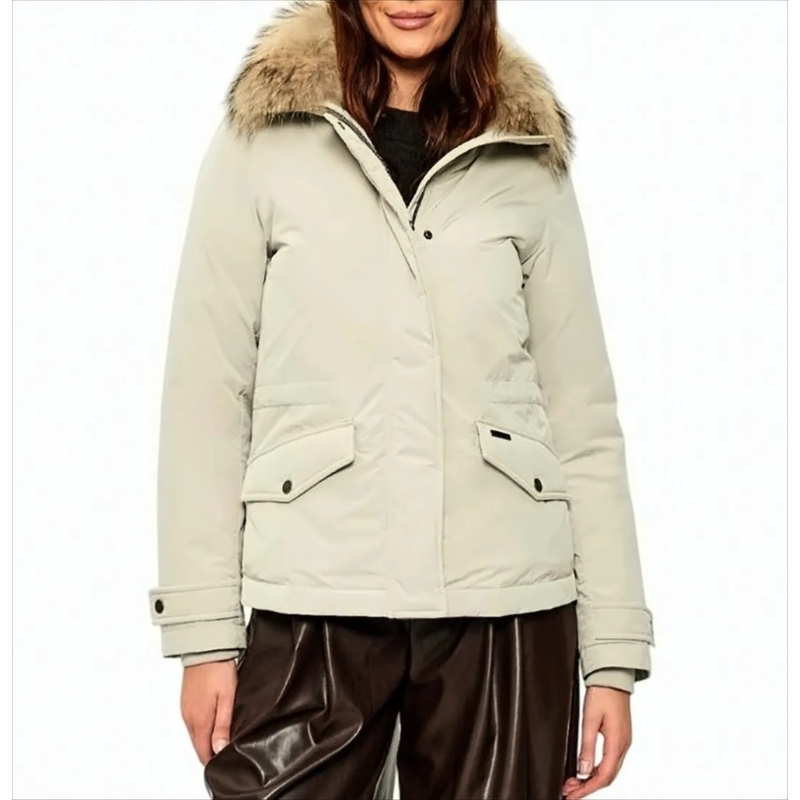 Woolrich Shearling-Jacke Plush Fur-Trimmed Down Jacket With Concealed Closu White