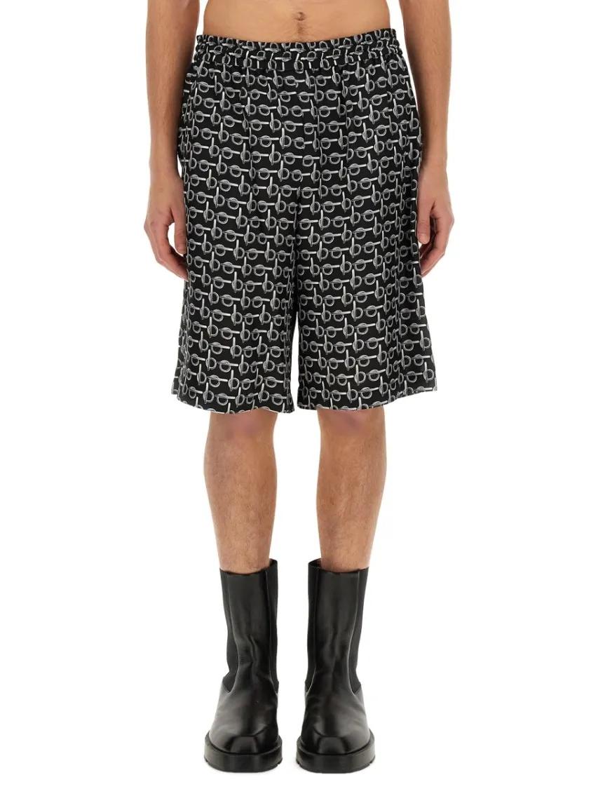 Thumbnail - Burberry - All Over Print Bermuda Shorts - Größe M - schwarz