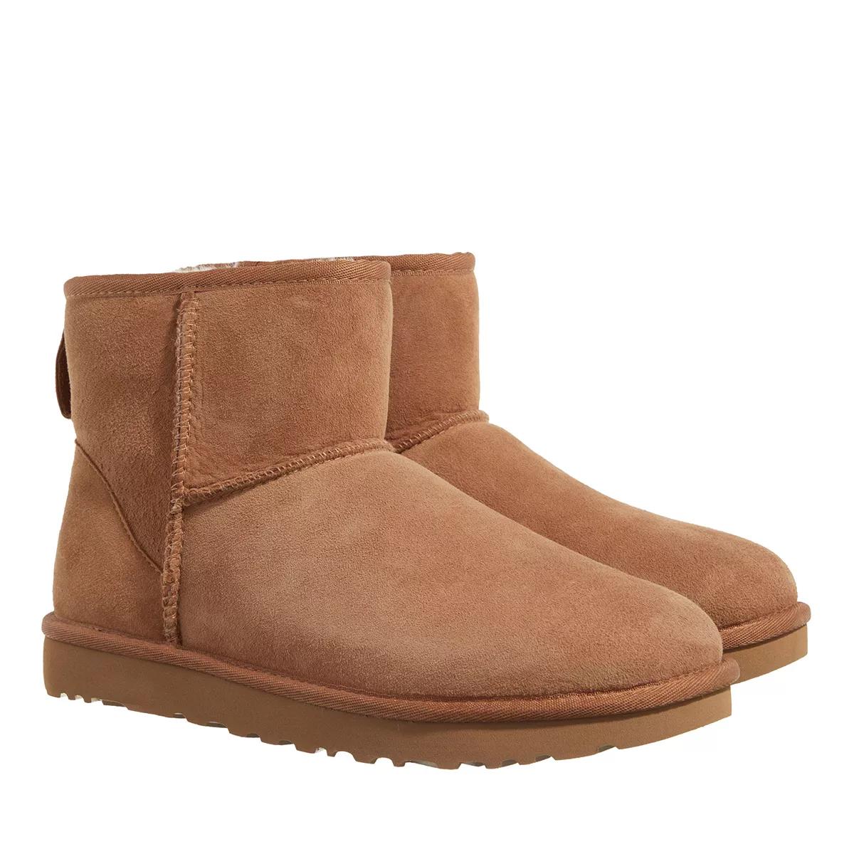 UGG W Classic Mini Regenerate Chestnut Winter Boot