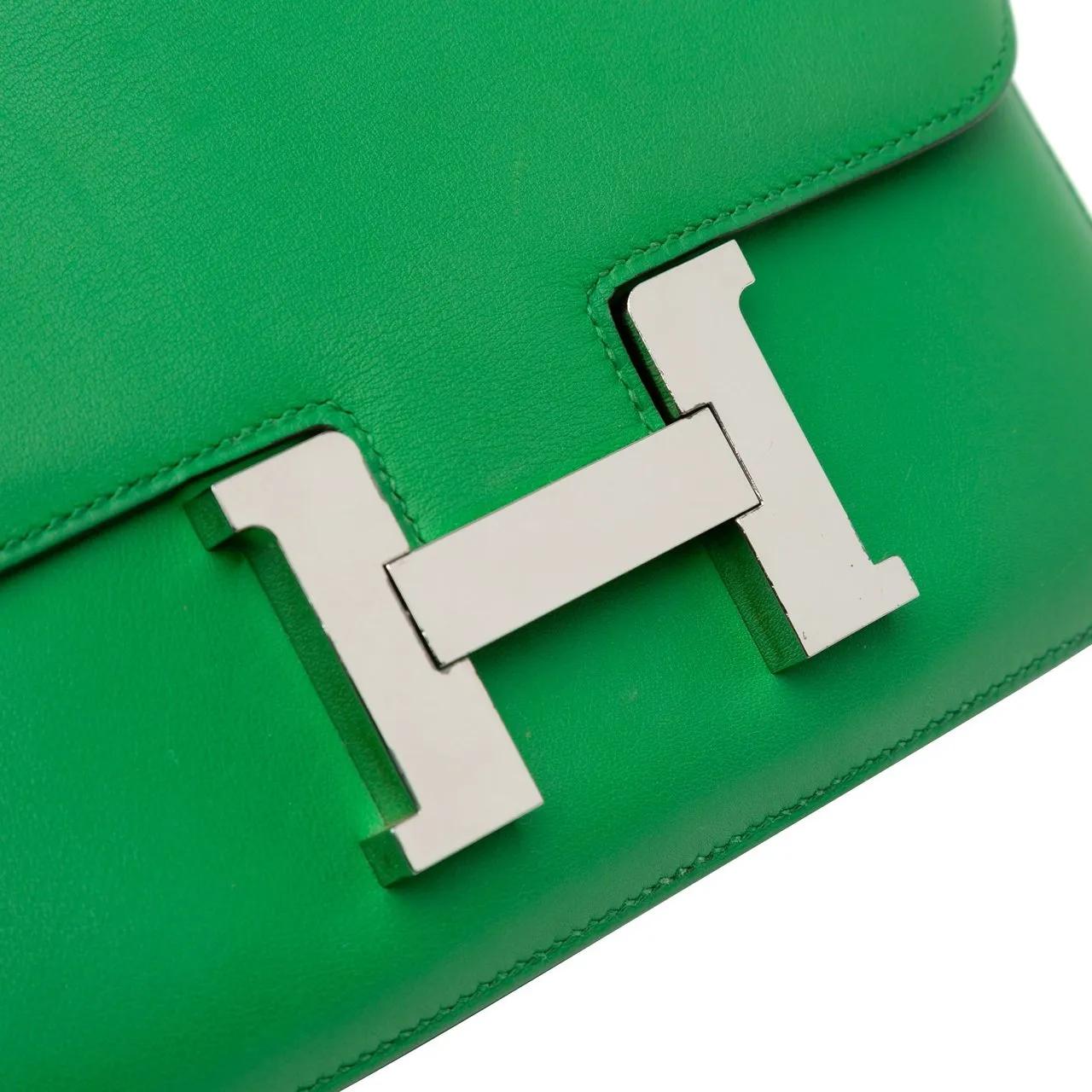 Hermès Hobo bags Swift Constance 24 in groen