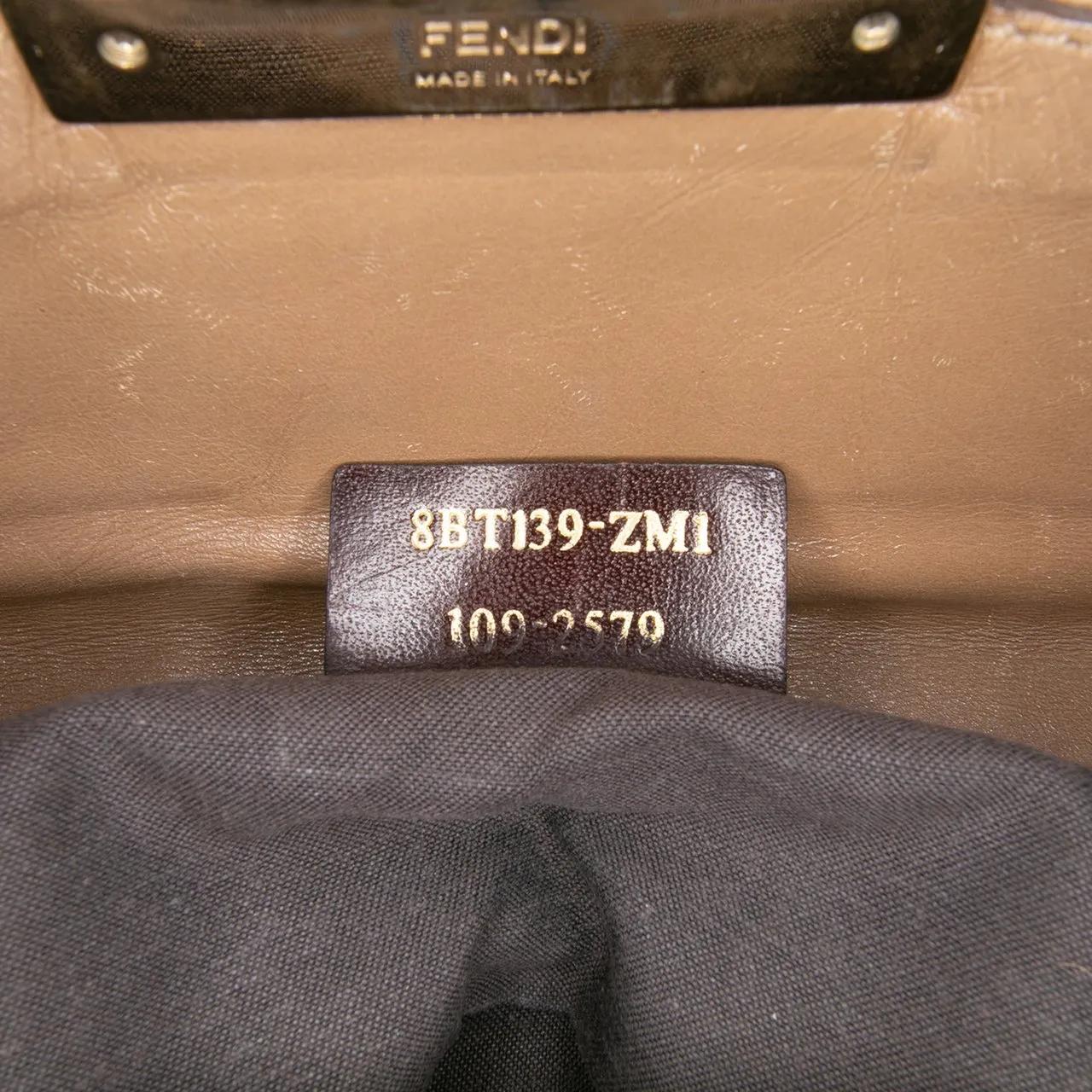 Thumbnail - Fendi Hobo Bags - Leather Baguette Chain Flap - Gr. unisize - in Braun - für Damen