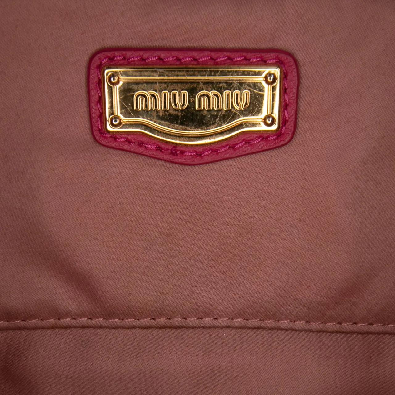 Thumbnail - Miu Miu Hobo Bags - Matelasse Nappa Satchel - Gr. unisize - in Gold - für Damen