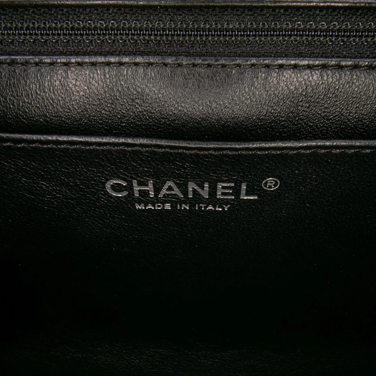 Thumbnail - Chanel Hobo Bags - Jumbo Classic Bicolor Lambskin Twist Flap - Gr. unisize - in Schwarz - für Damen