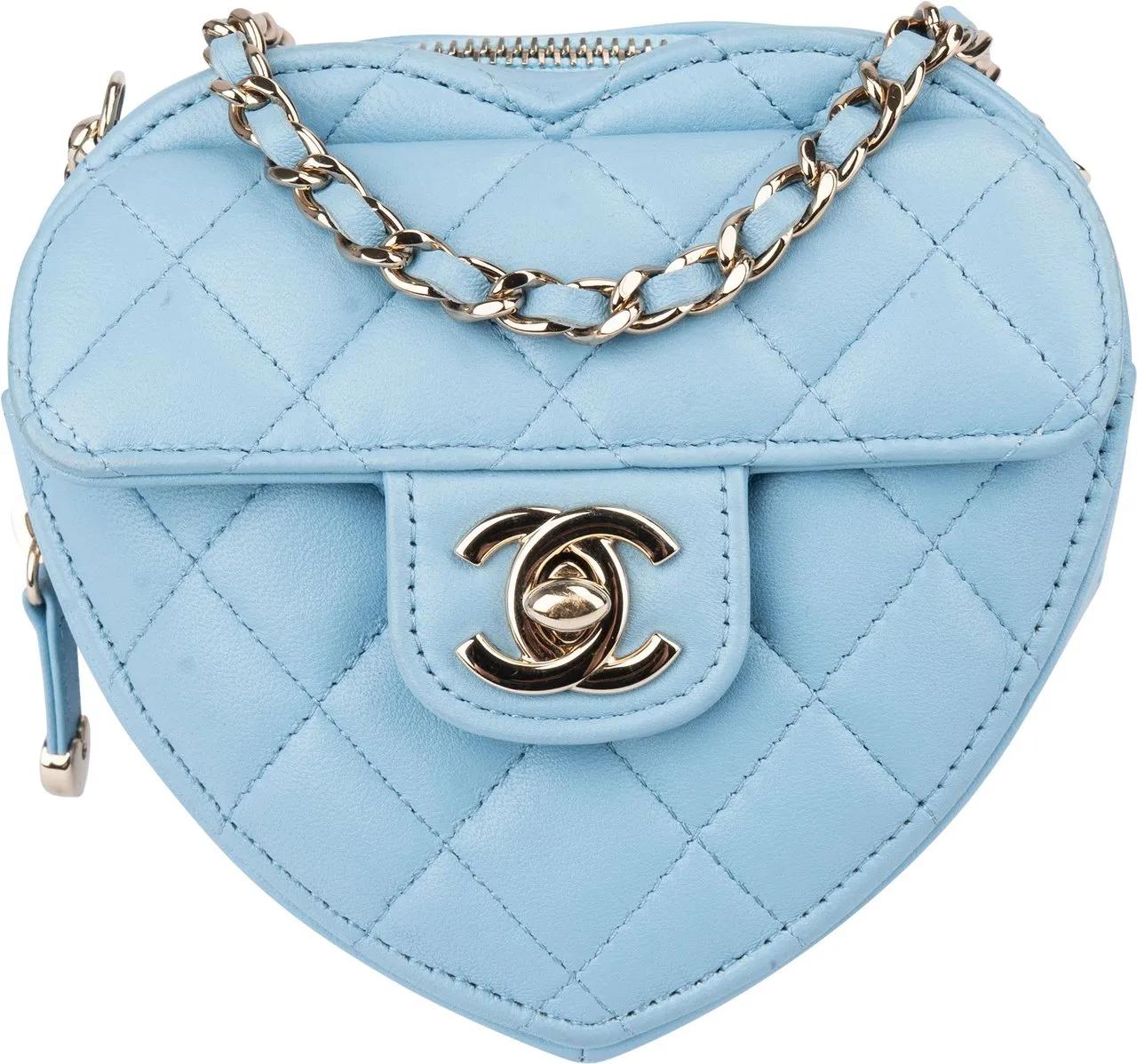 Chanel Crossbody Bags - Chanel Quilted Lambskin Mini Love Heart Crossbody - Gr. unisize - in Blau - für Damen