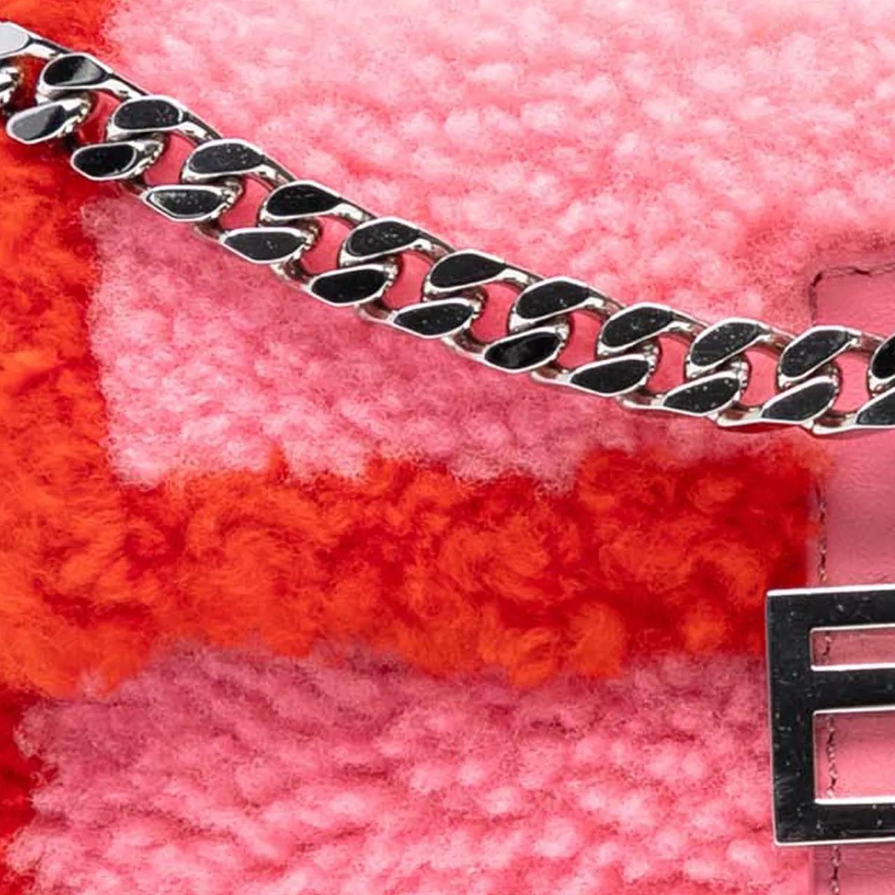 Thumbnail - Fendi Hobo Bags - Micro Bicolor Shearling Baguette Satchel - Gr. unisize - in Gold - für Damen