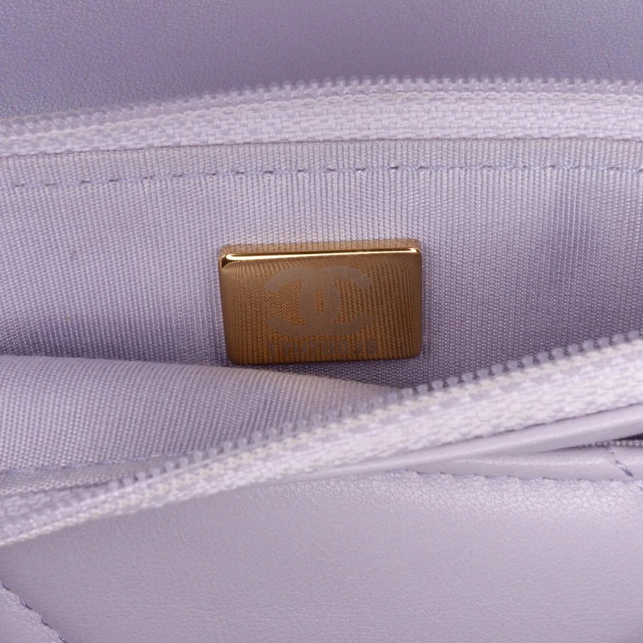 Thumbnail - Chanel Hobo Bags - Quilted Lambskin 19 Wallet on Chain - Gr. unisize - in Orange - für Damen