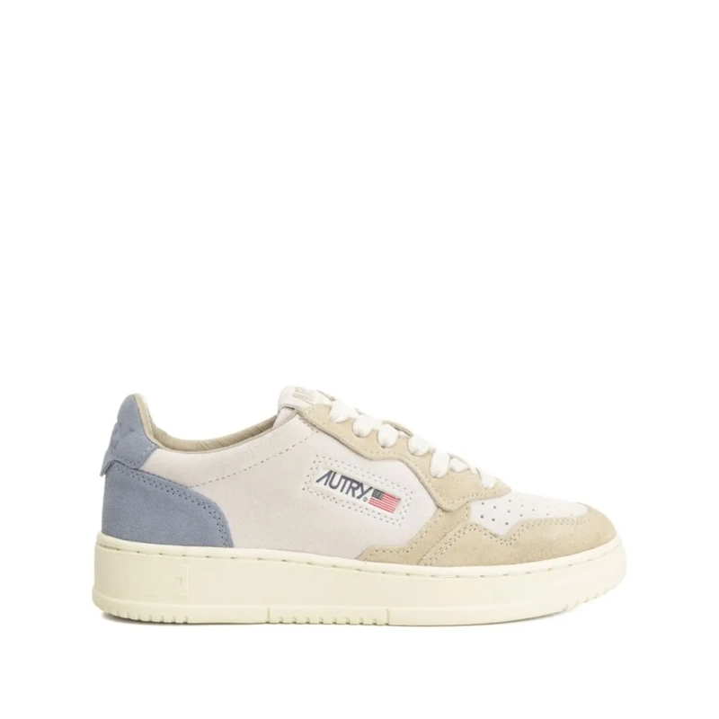 Autry International Lage-top sneaker Low-Top Sneakers With Blue Panel Accents Neutrals