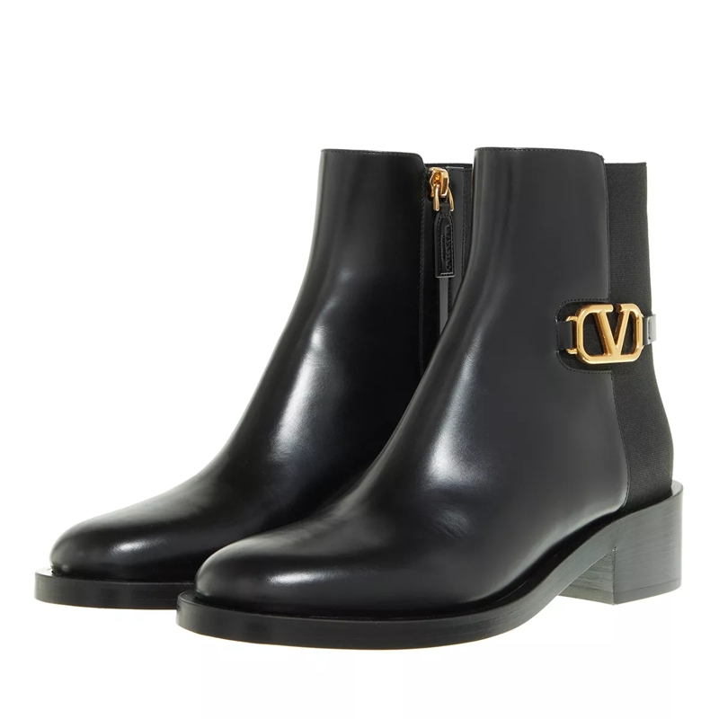 Valentino Garavani Chelsea Boots Ankle Boots Black
