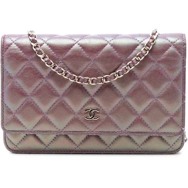 Chanel Schultertasche CC Quilted Iridescent Lambskin Wallet on Chain lila