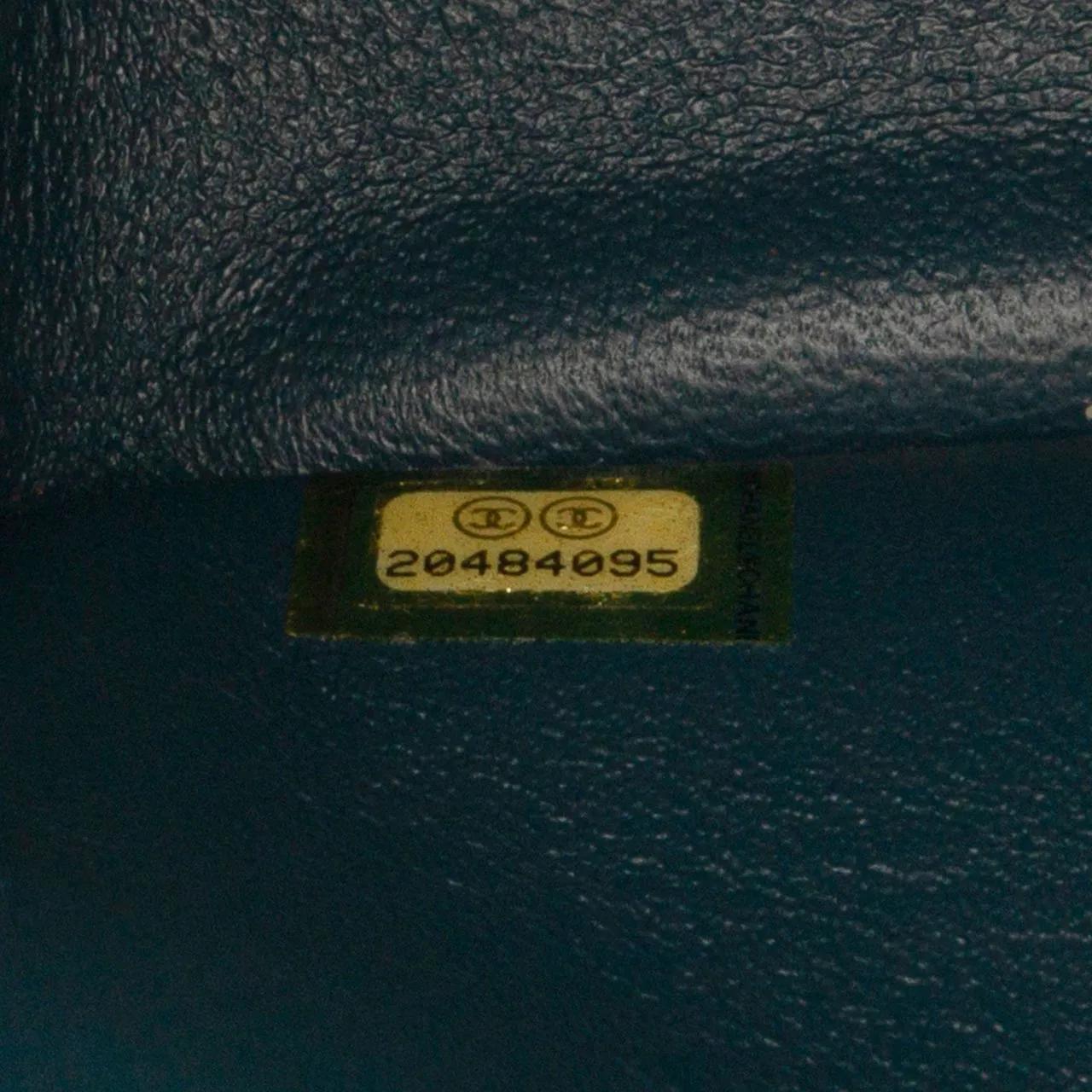 Thumbnail - Chanel Hobo Bags - Jumbo Classic Iridescent Caviar Double Flap - Gr. unisize - in Blau - für Damen