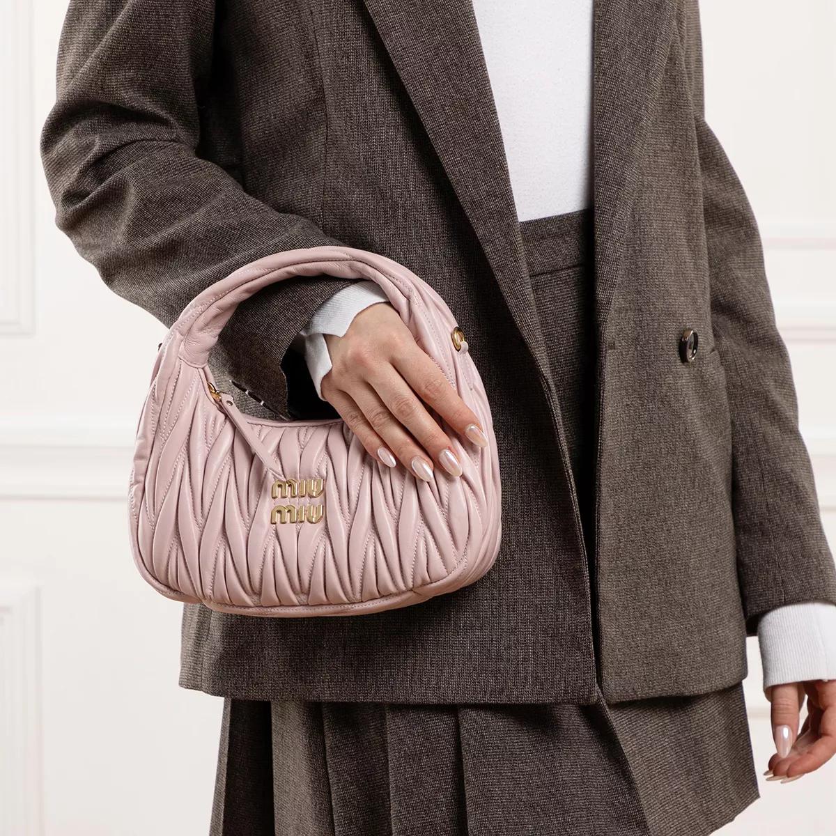 Miu Crossbody bags Leather With Metallic Logo Bag in poeder roze